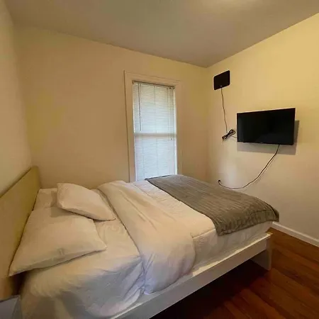 Entire Beautiful 1Br For You! R New York Exterior photo